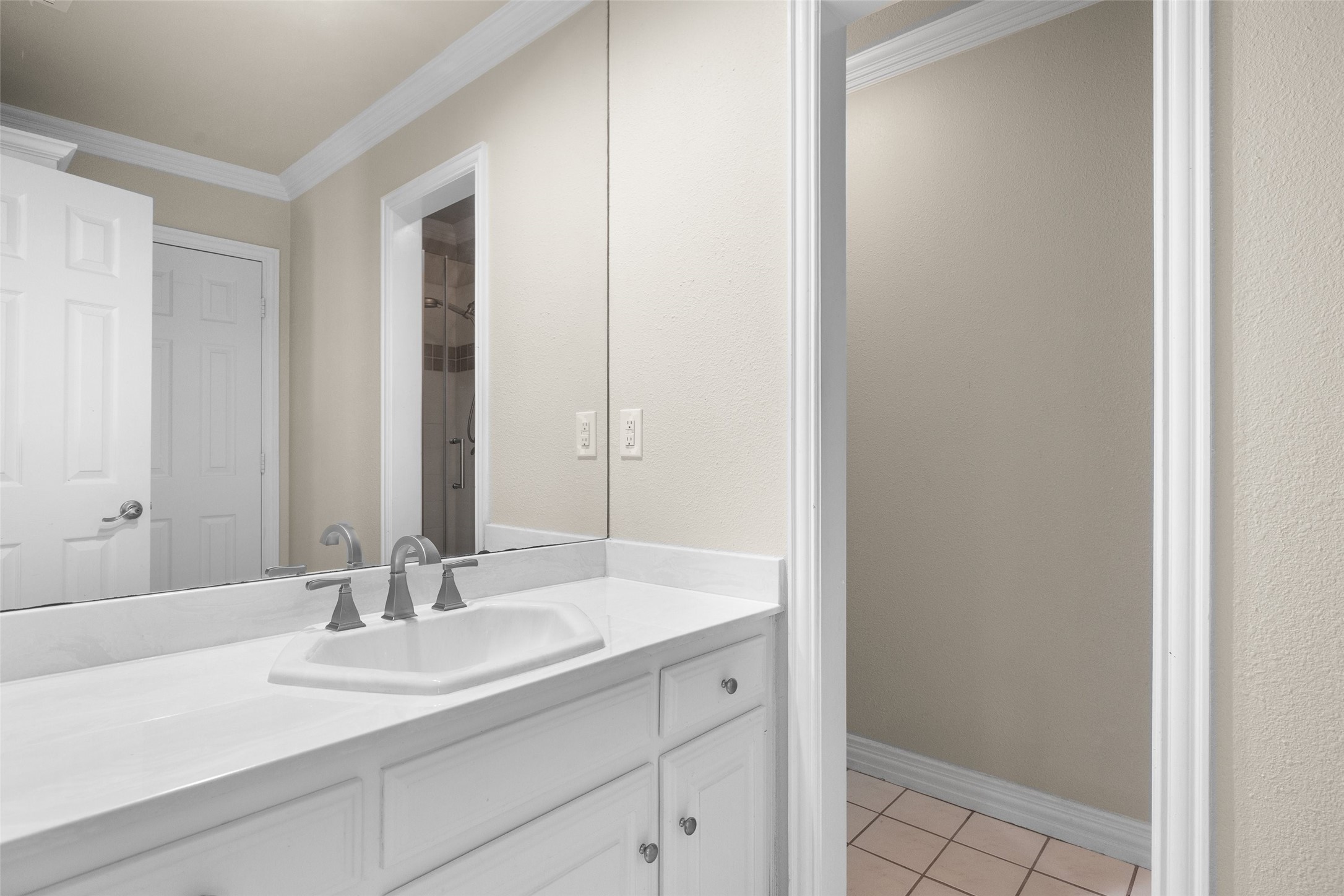 3015 Forestwood Drive Arlington TX 76006