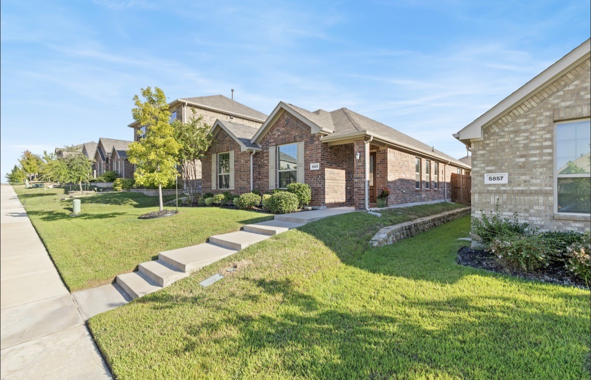 5853 Japonica Street Fort Worth TX 76123
