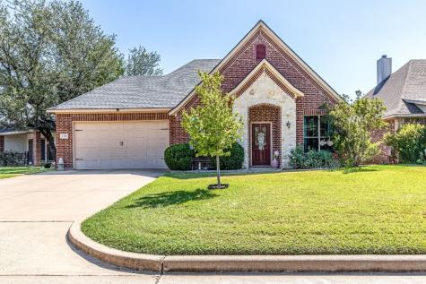 1420 Lauren Lane Granbury TX 76048