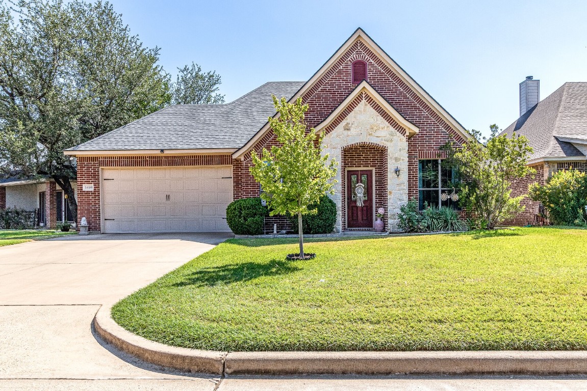 1420 Lauren Lane Granbury TX 76048
