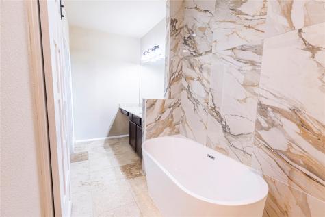 2404 Fountain Drive Irving TX 75063