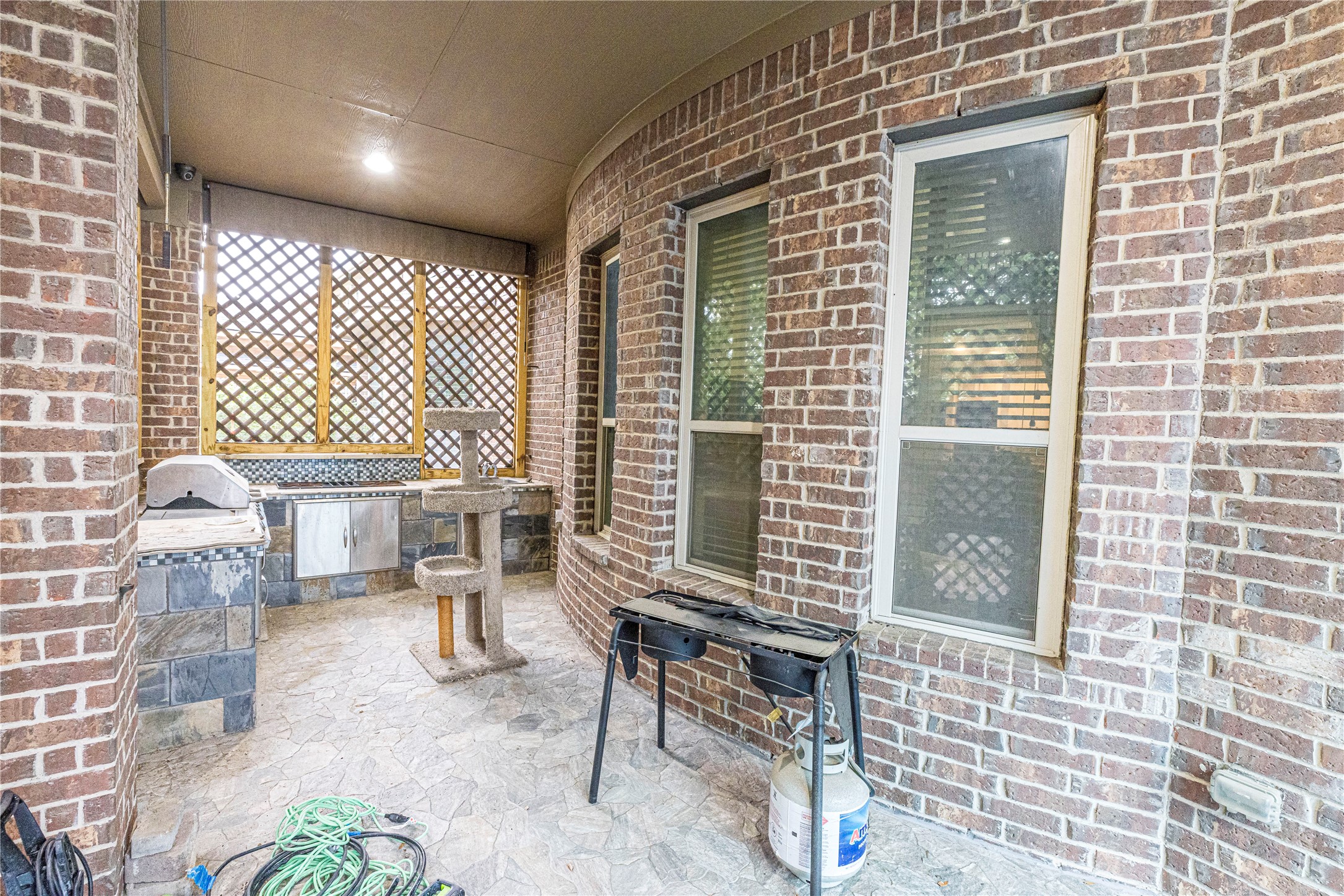 2404 Fountain Drive Irving TX 75063