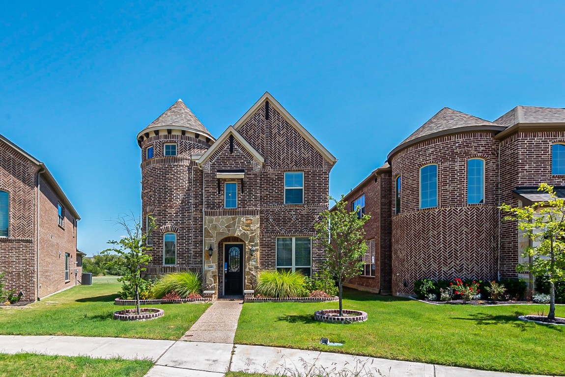 5220 Soren Street Irving TX 75038