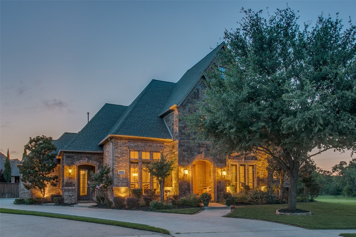 8117 Seville Drive North Richland Hills TX 76182