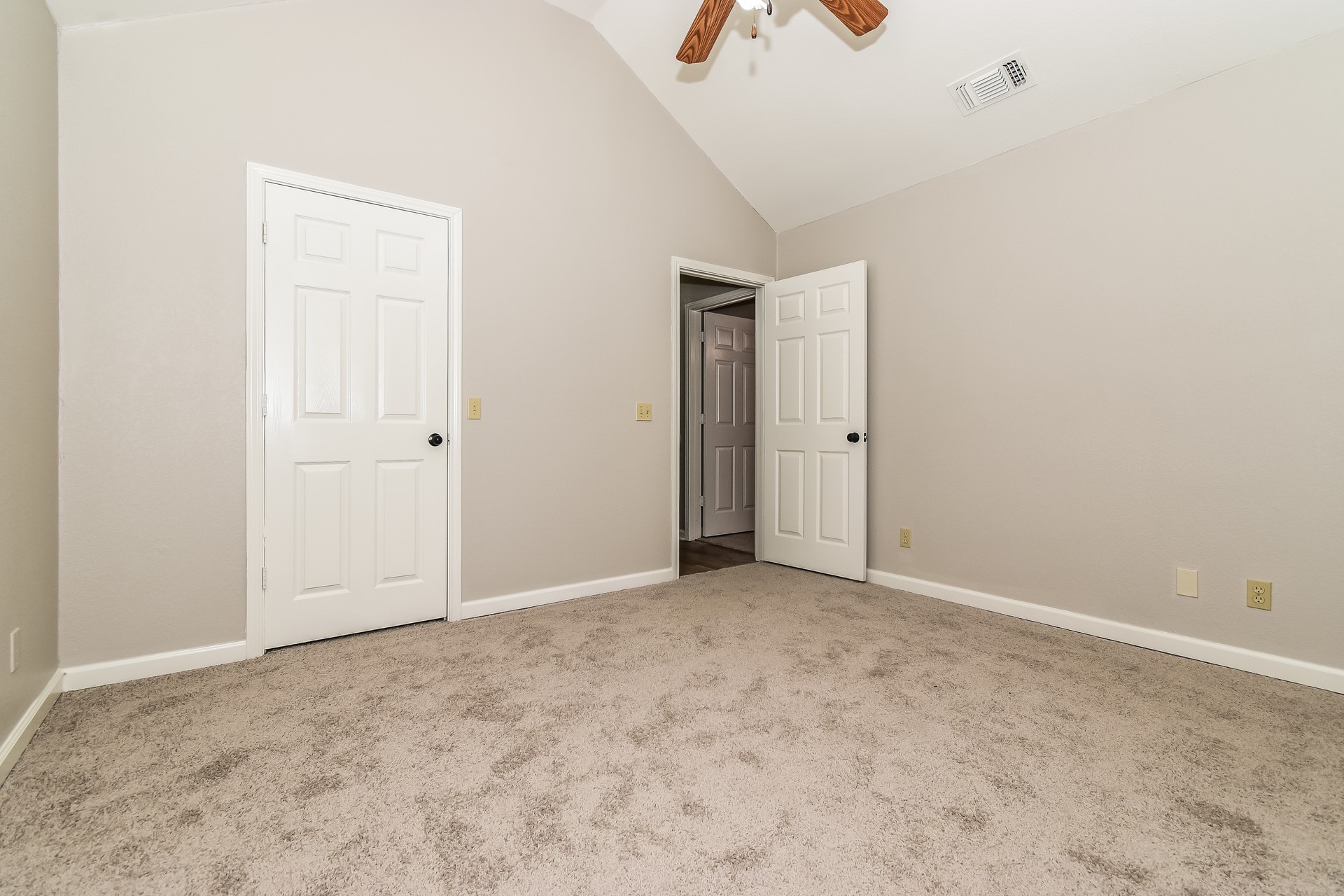 320 33rd Street SW Paris TX 75460