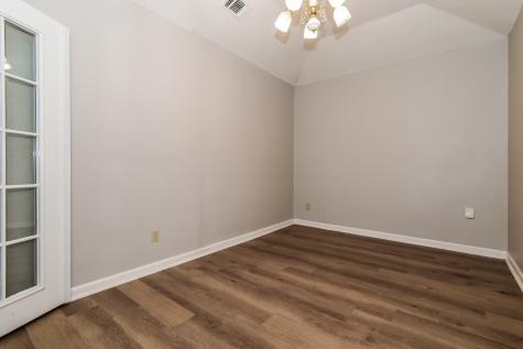 320 33rd Street SW Paris TX 75460