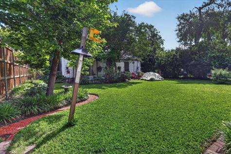 1439 Casa Vale Drive Dallas TX 75218