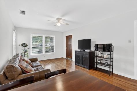 1439 Casa Vale Drive Dallas TX 75218