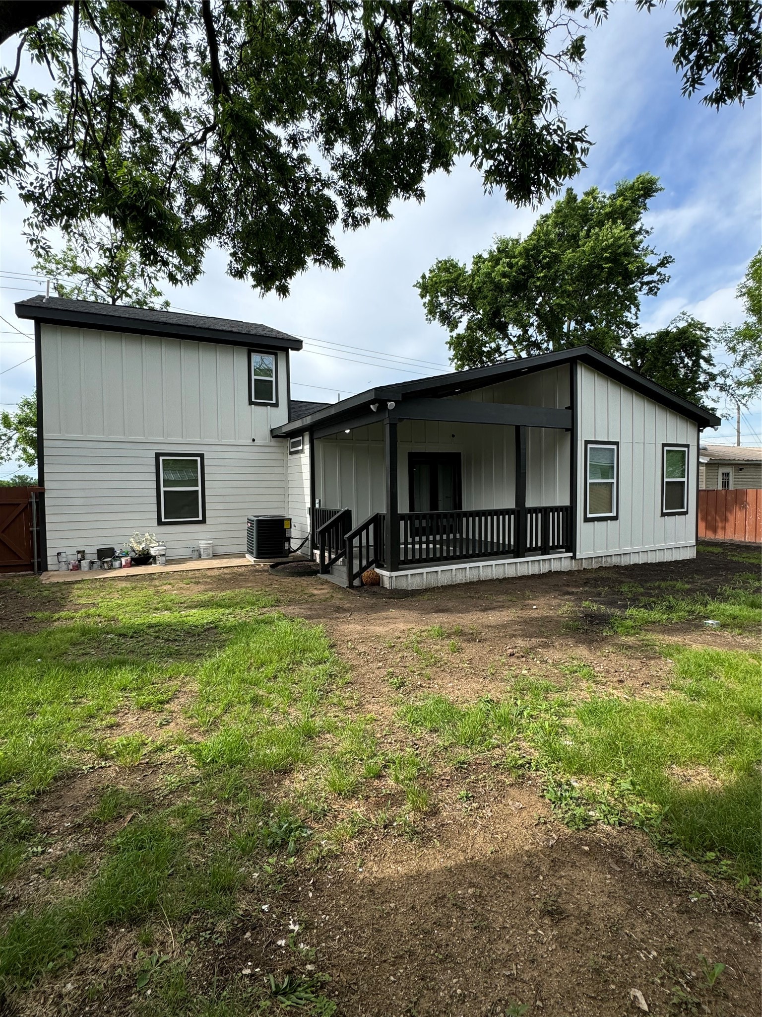 513 W South Street Whitesboro TX 76273