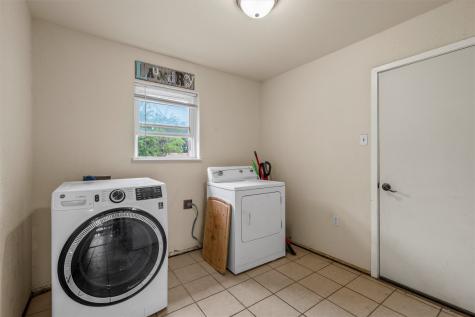 1004 W Elizabeth Drive Robinson TX 76706