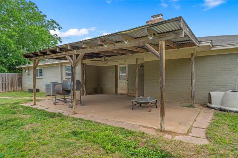 1004 W Elizabeth Drive Robinson TX 76706