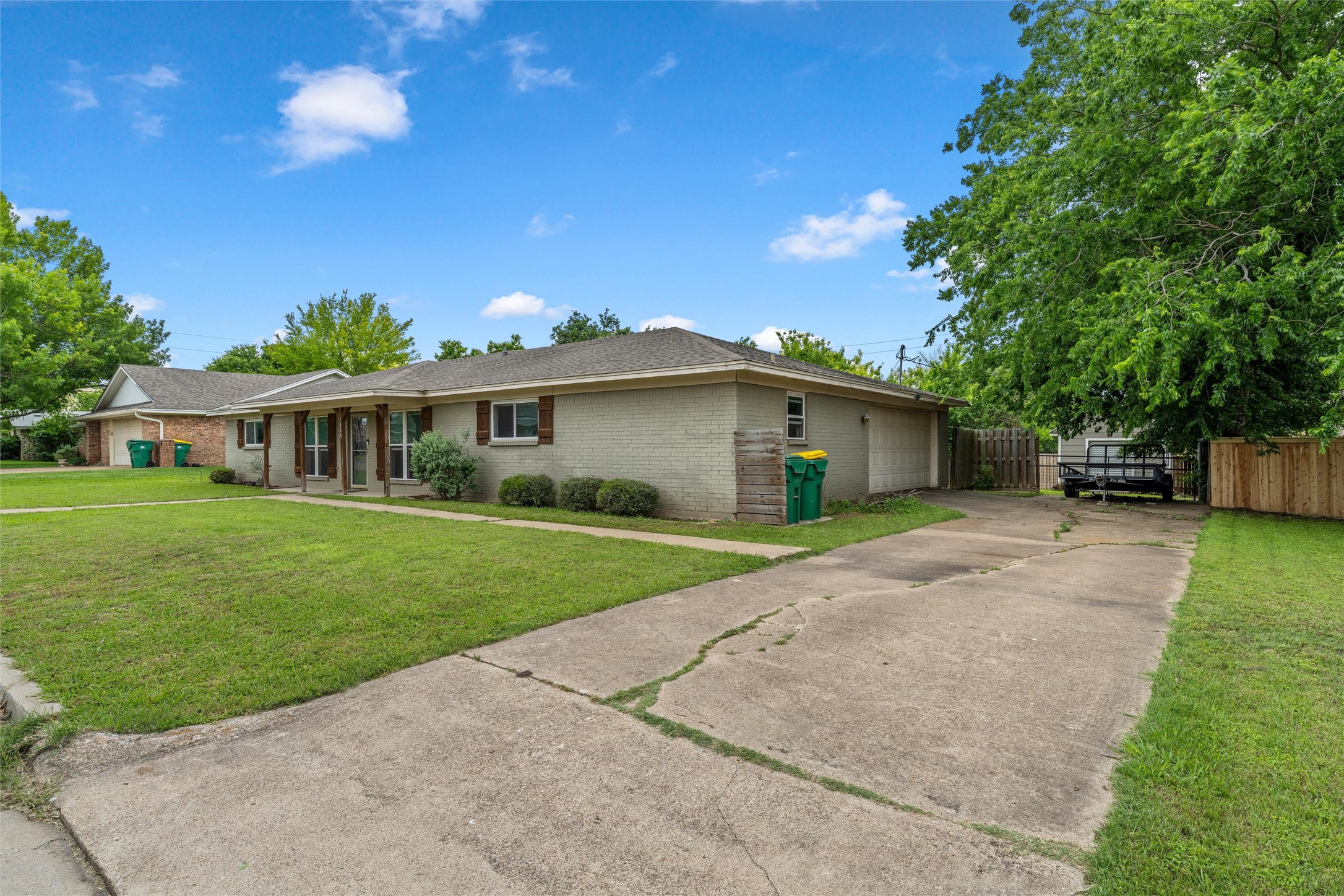 1004 W Elizabeth Drive Robinson TX 76706