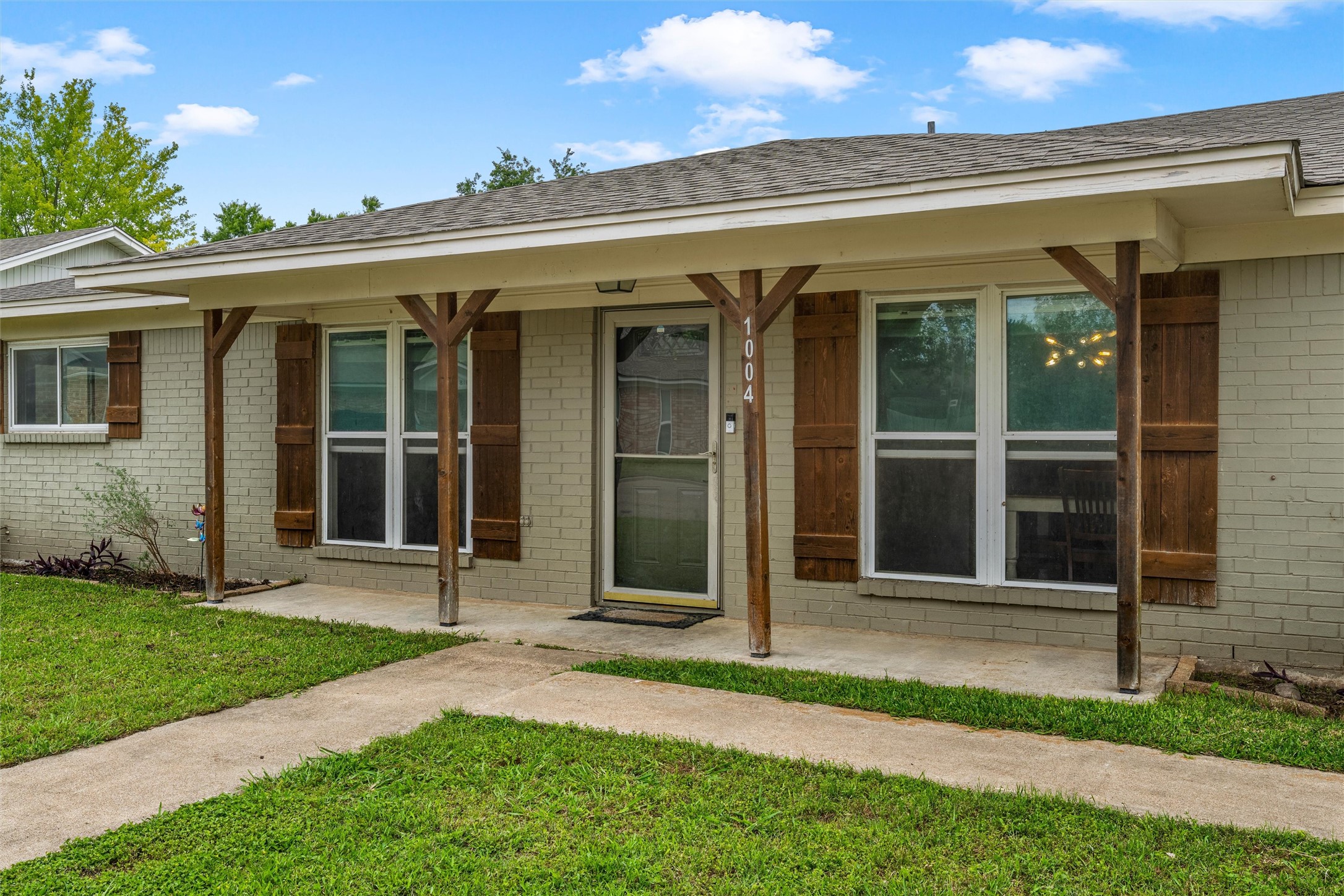 1004 W Elizabeth Drive Robinson TX 76706