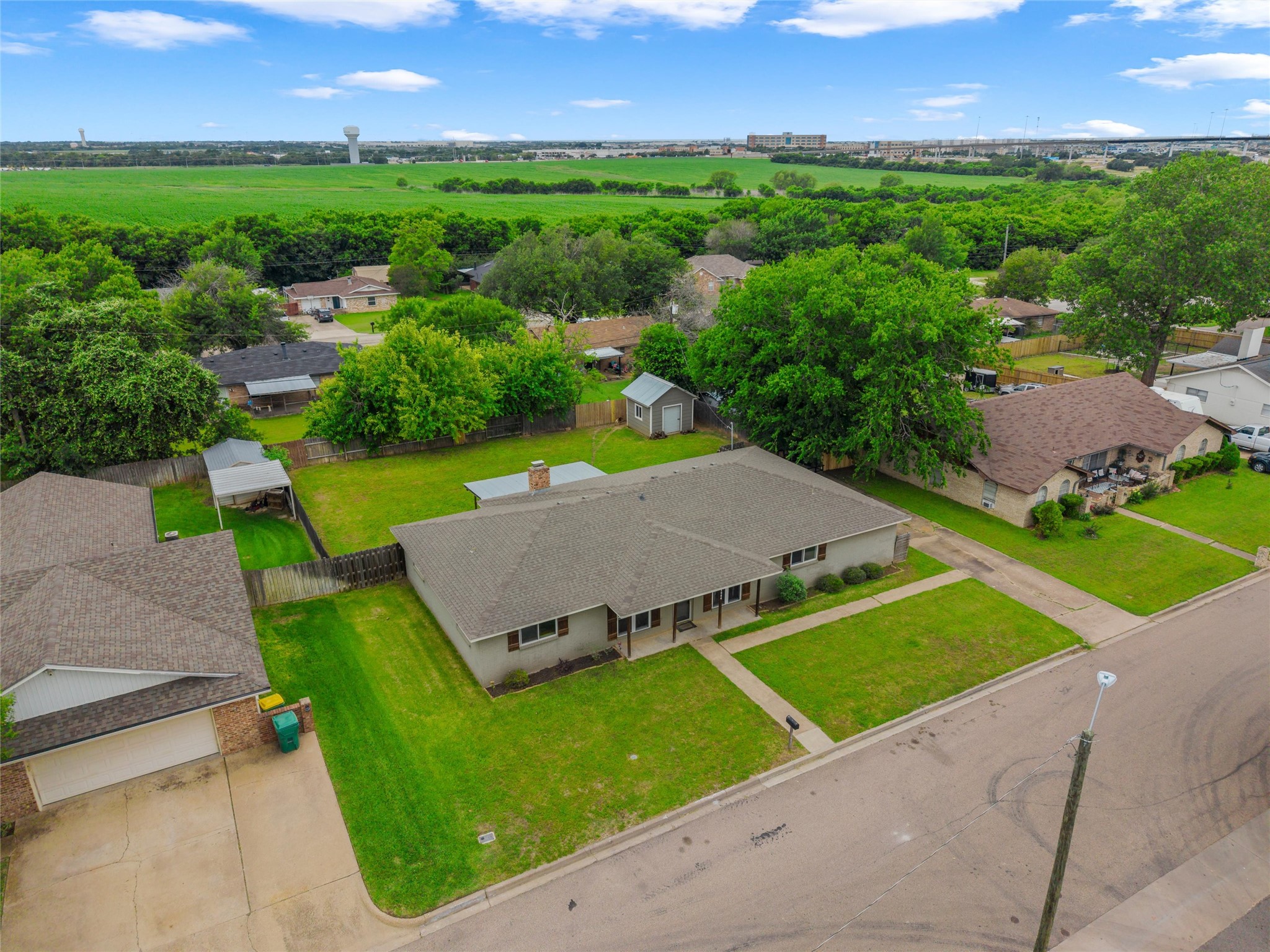 1004 W Elizabeth Drive Robinson TX 76706