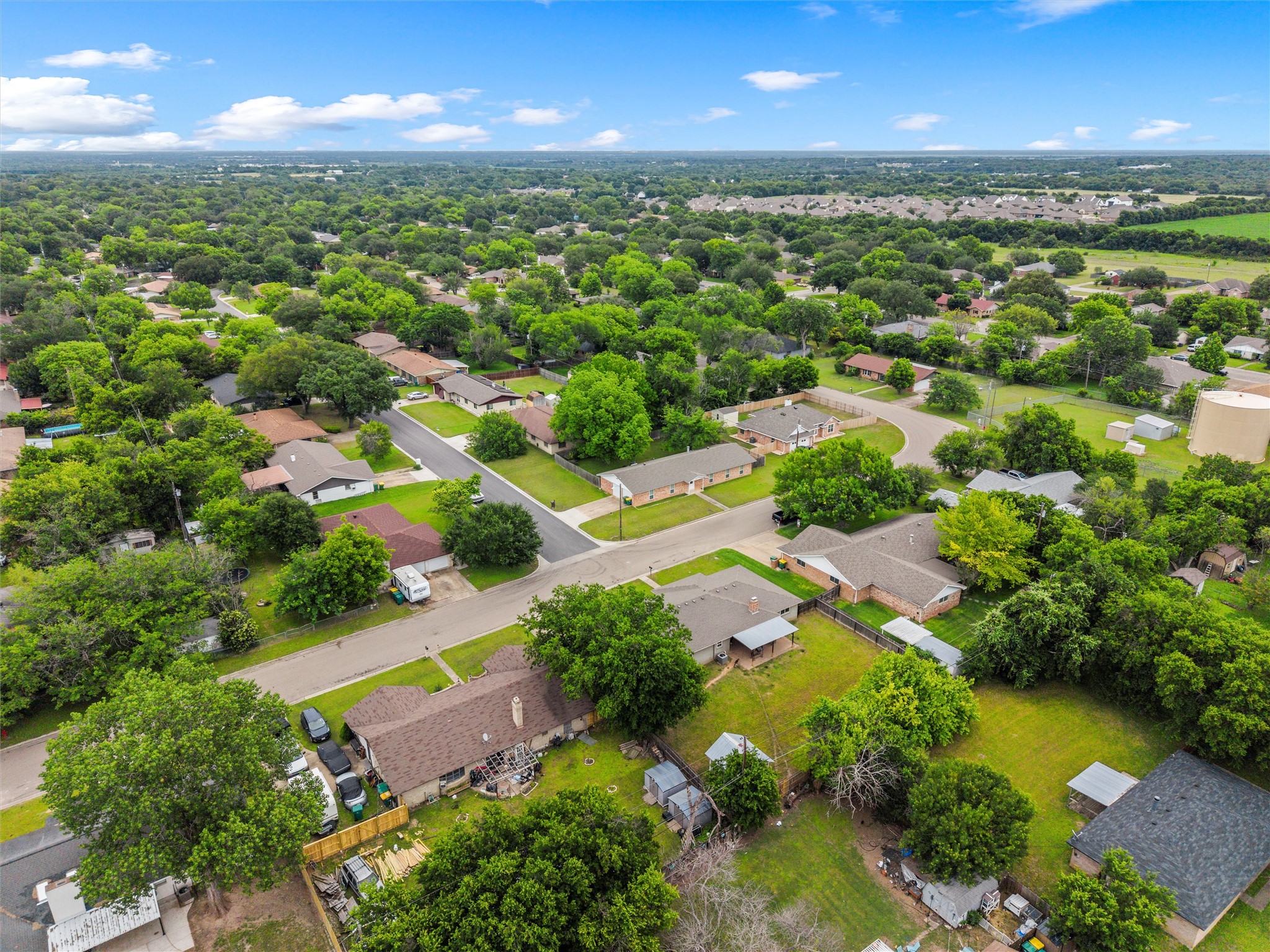 1004 W Elizabeth Drive Robinson TX 76706