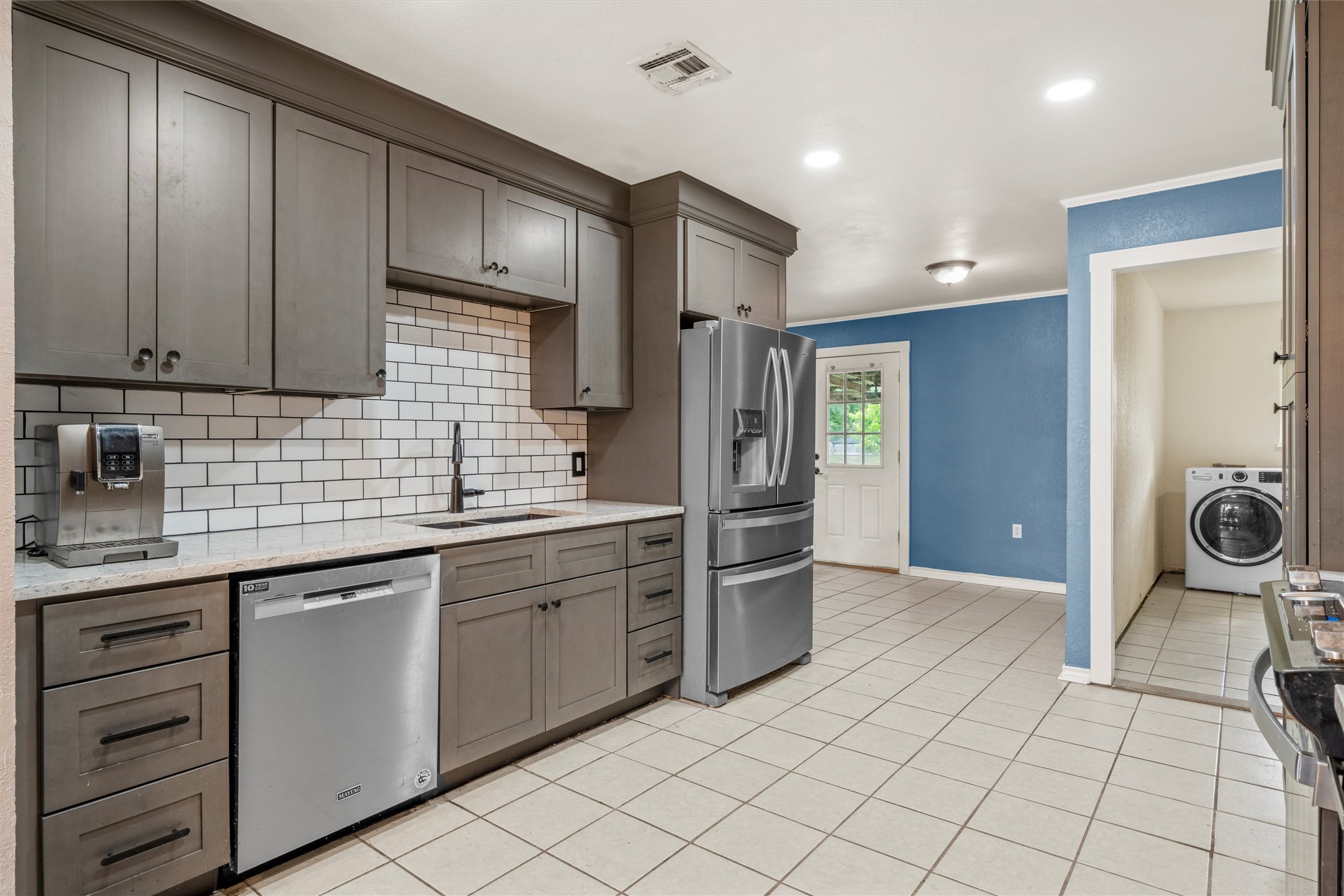 1004 W Elizabeth Drive Robinson TX 76706