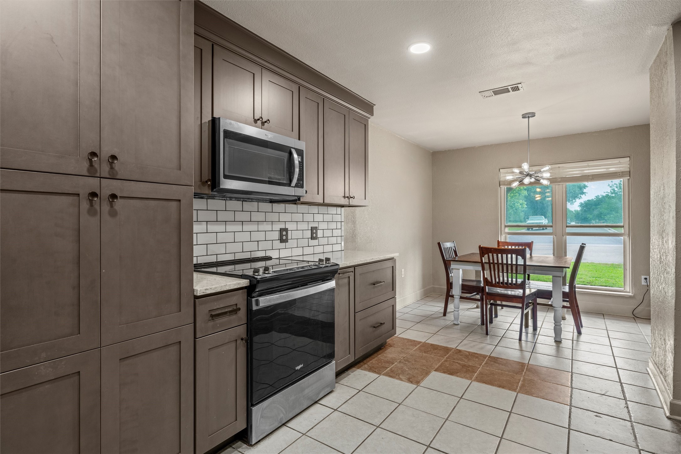 1004 W Elizabeth Drive Robinson TX 76706
