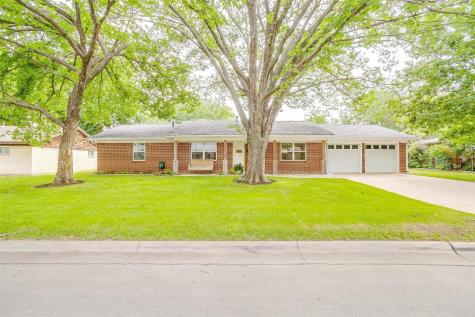 317 SW Harris Street Burleson TX 76028