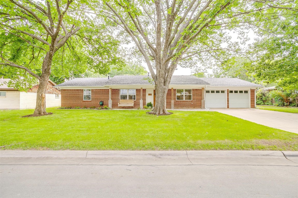 317 SW Harris Street Burleson TX 76028