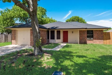 817 Carmen Court Sanger TX 76266