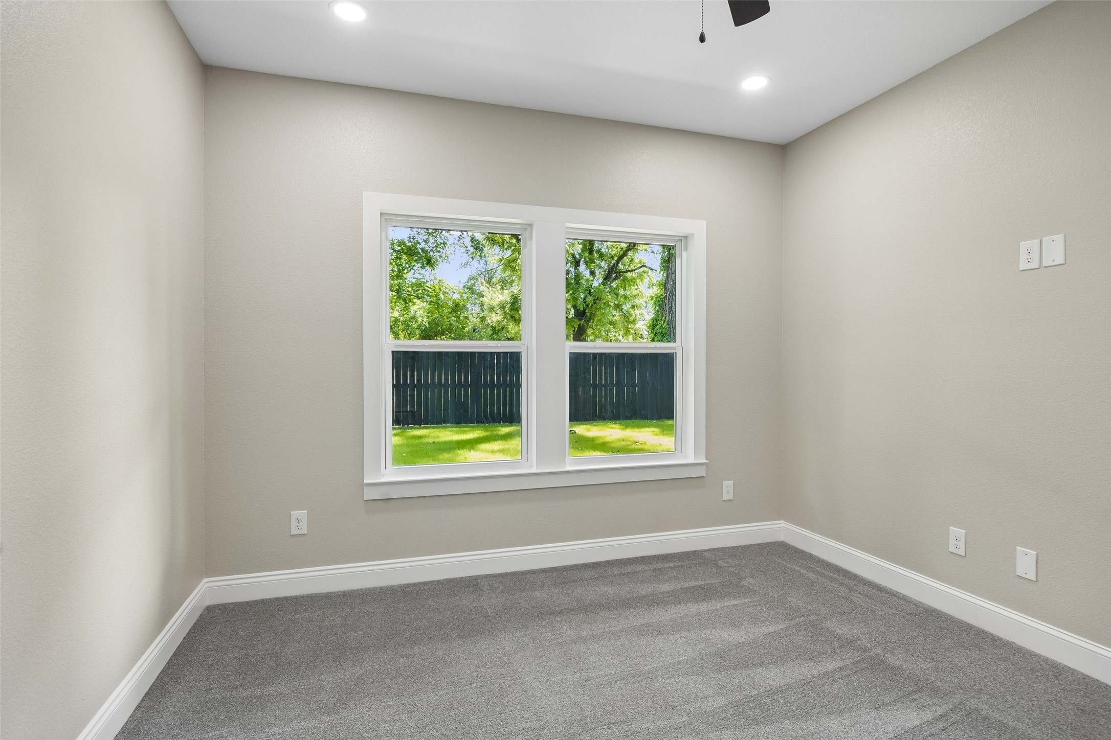 602 W Newton Street Terrell TX 75160