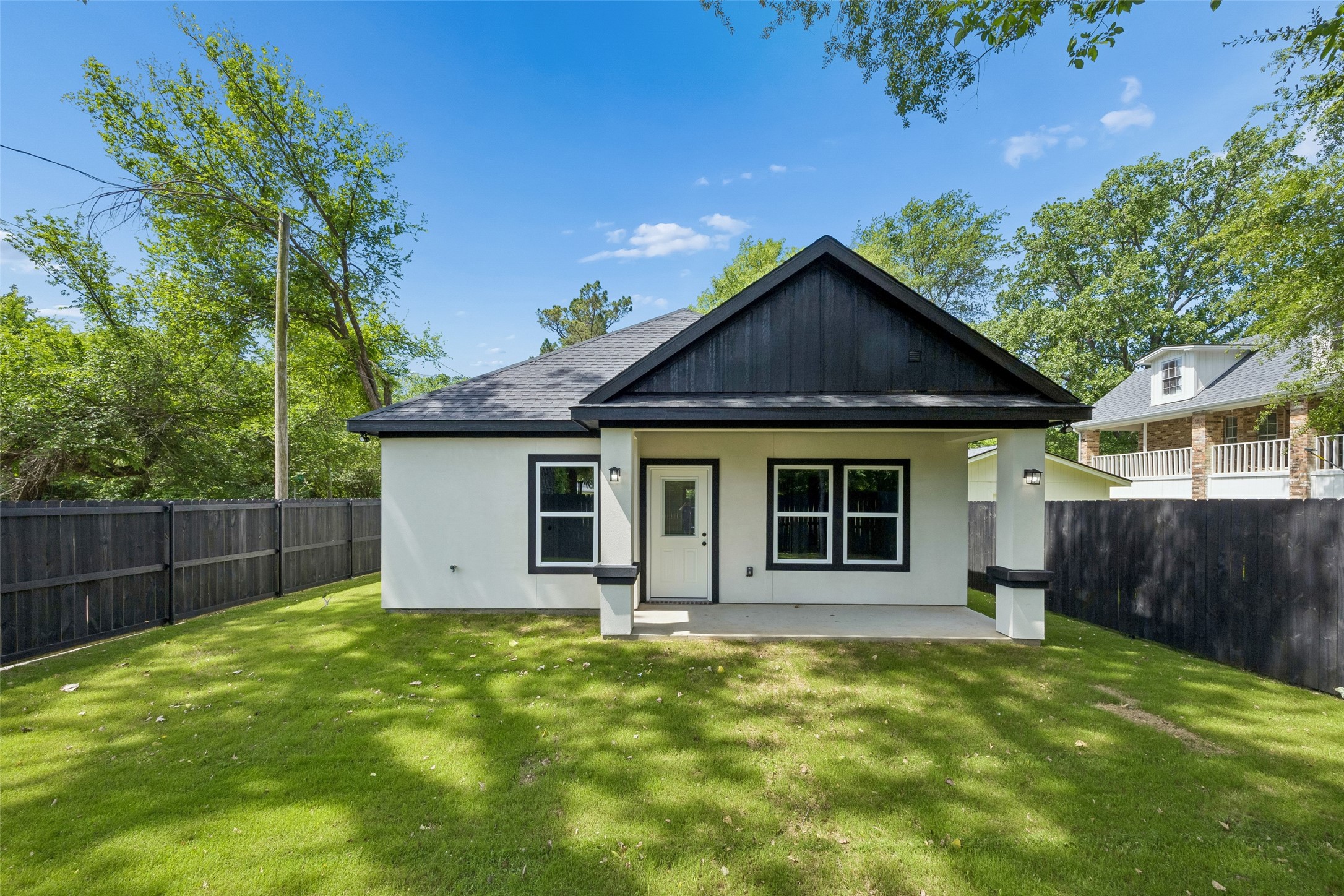 602 W Newton Street Terrell TX 75160