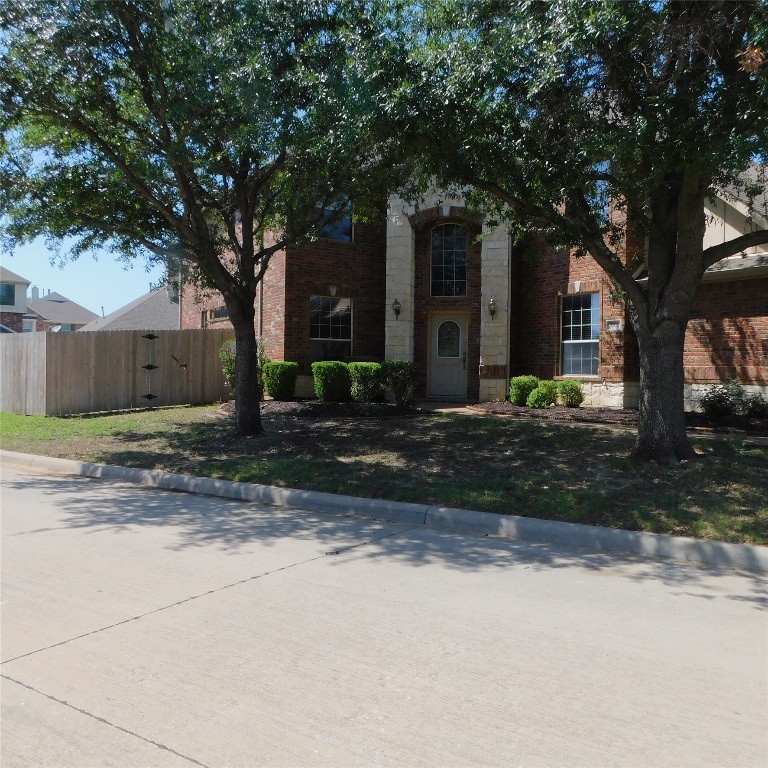 7709 Smugglers Cove Arlington TX 76016