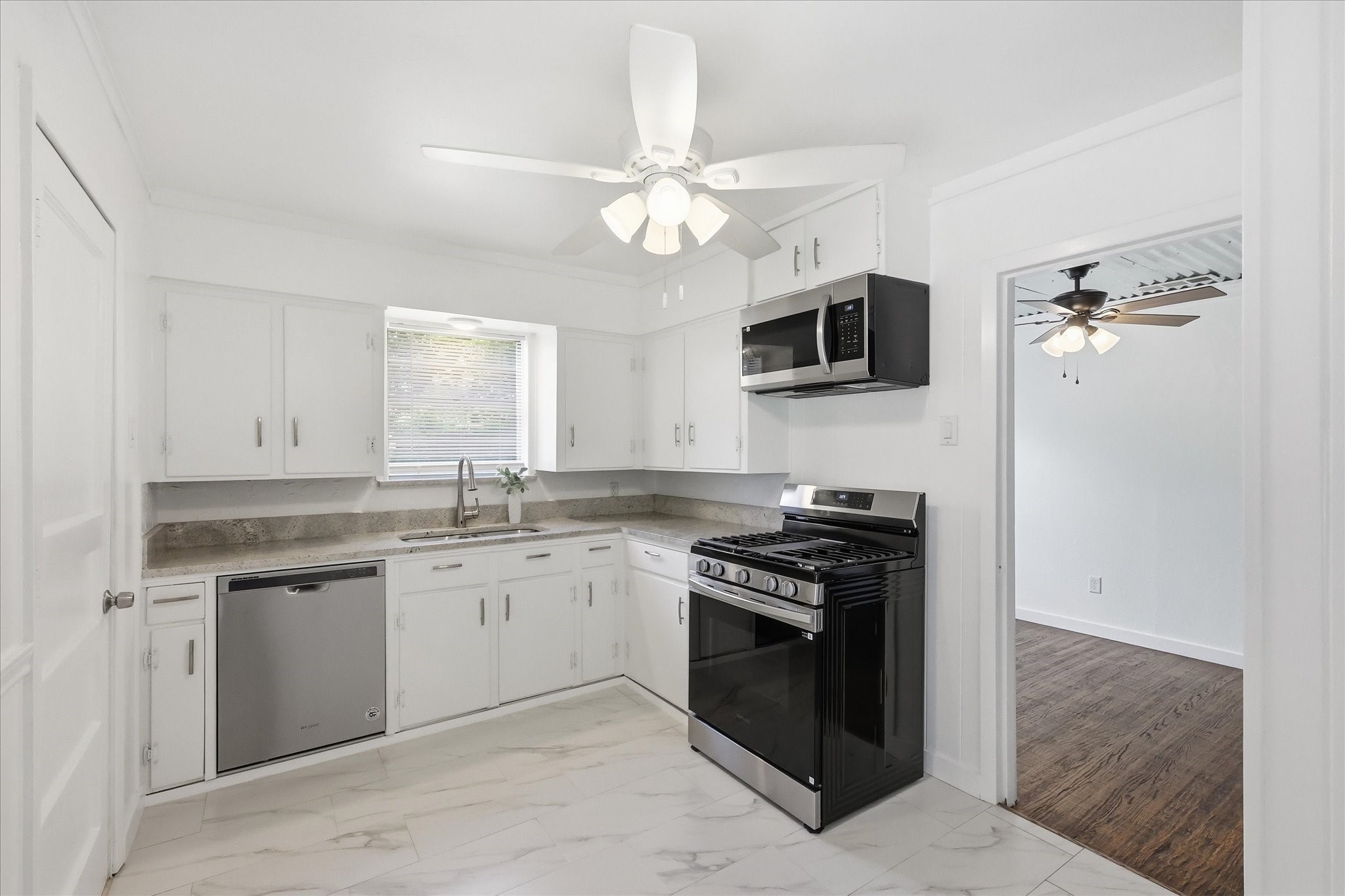 2804 Anita Drive Garland TX 75041