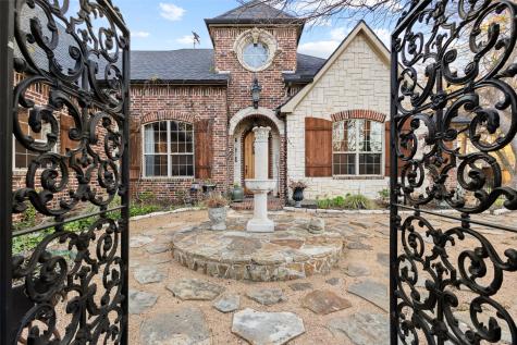 2609 Fair Oaks Circle Sherman TX 75092