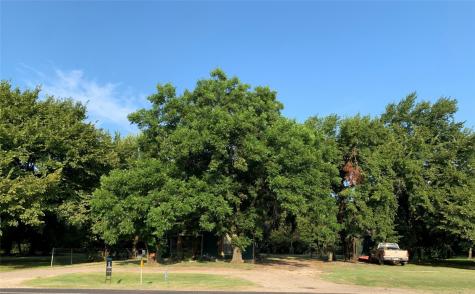 208 S Ray Roberts Parkway Tioga TX 76271