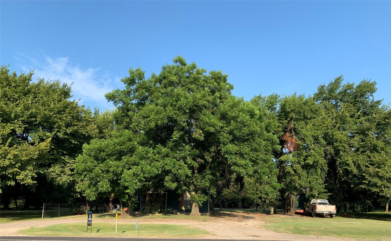 208 S Ray Roberts Parkway Tioga TX 76271