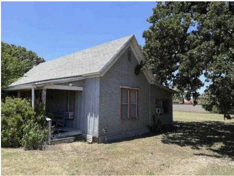 110 W Lipan Drive Lipan TX 76462
