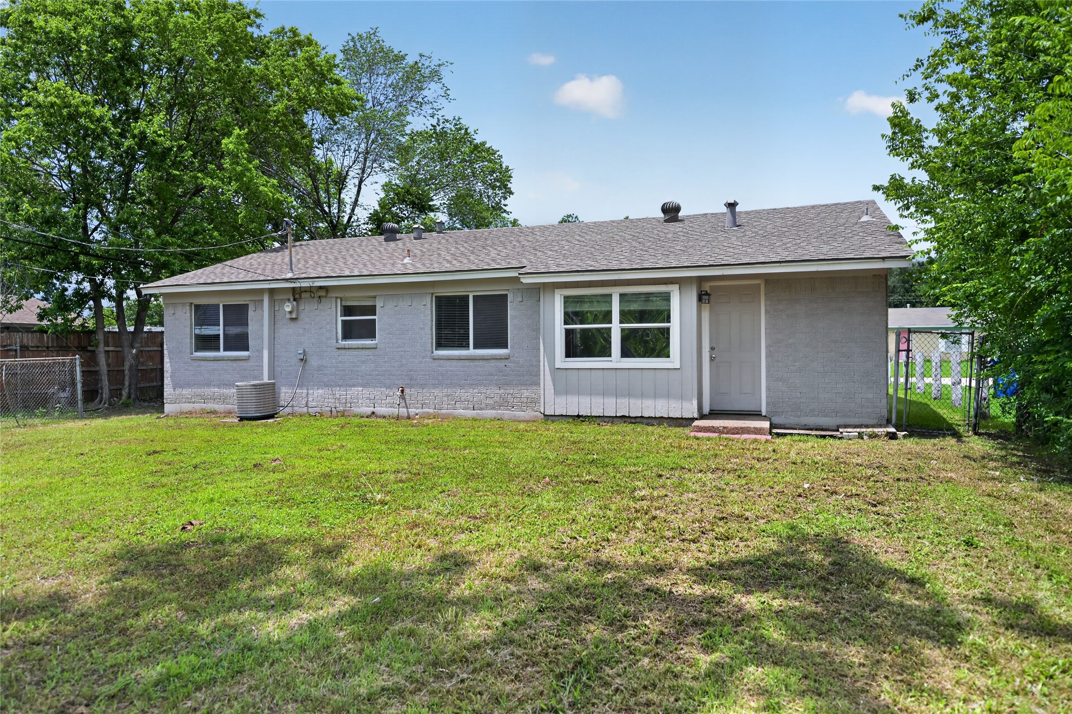 14206 Osage Drive Balch Springs TX 75180