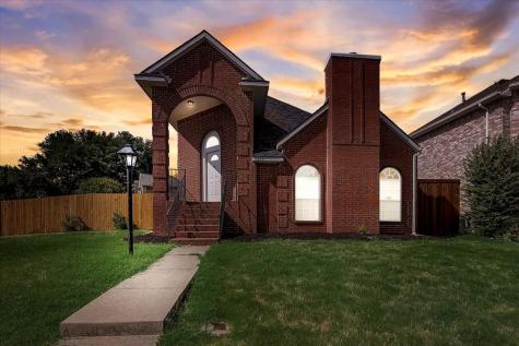 1366 Creekview Drive Lewisville TX 75067