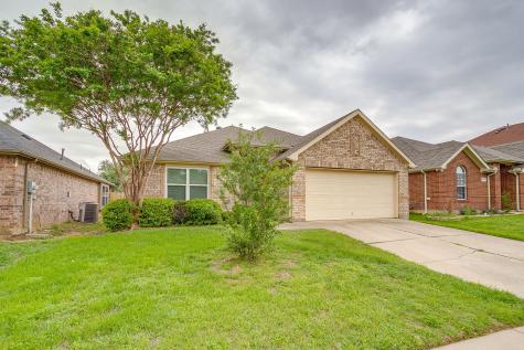 620 Horn Street Crowley TX 76036