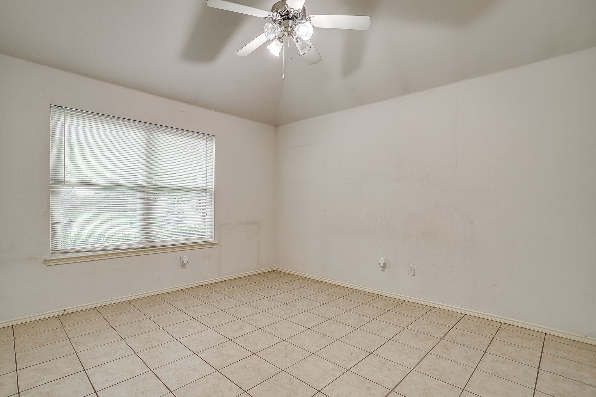 620 Horn Street Crowley TX 76036