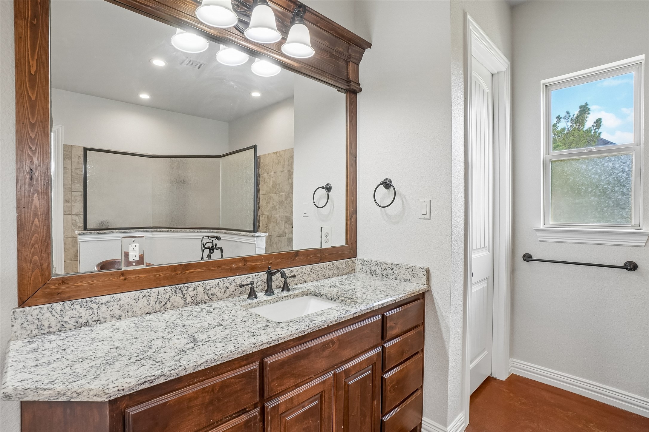 6411 Caliche Circle Midlothian TX 76065