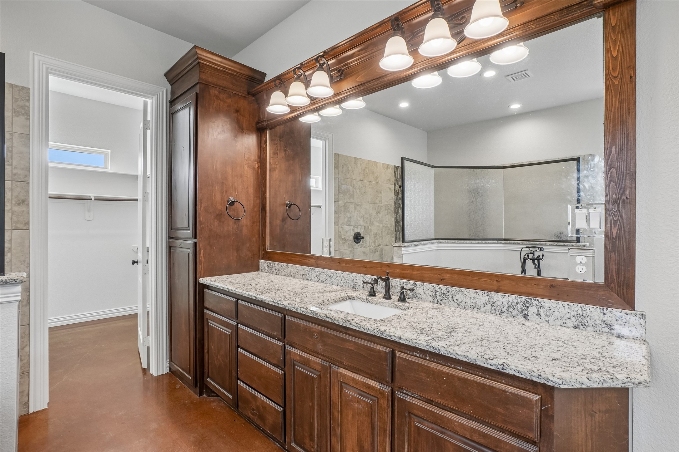 6411 Caliche Circle Midlothian TX 76065