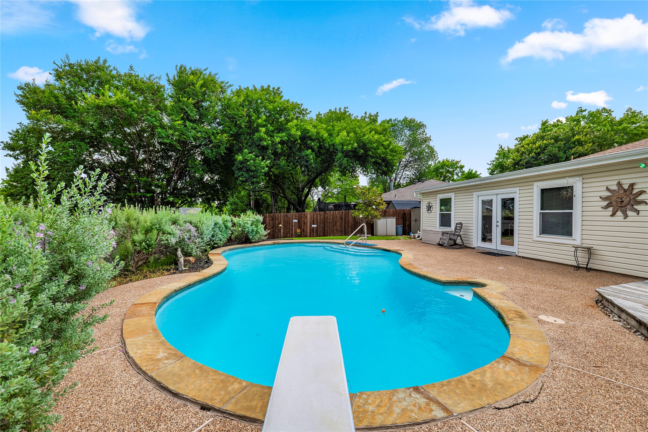 3824 Horizon Drive Bedford TX 76021