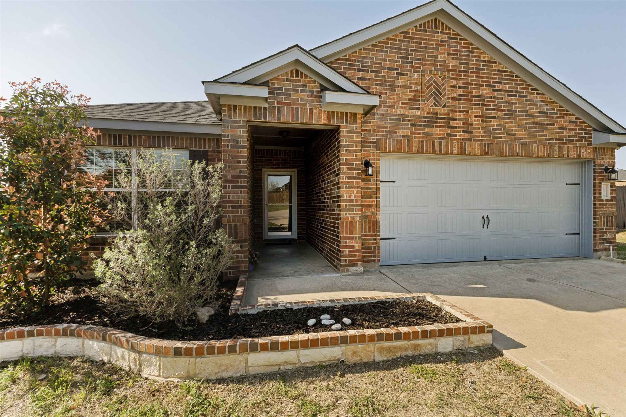 192 Buffalo Ridge Drive Newark TX 76071
