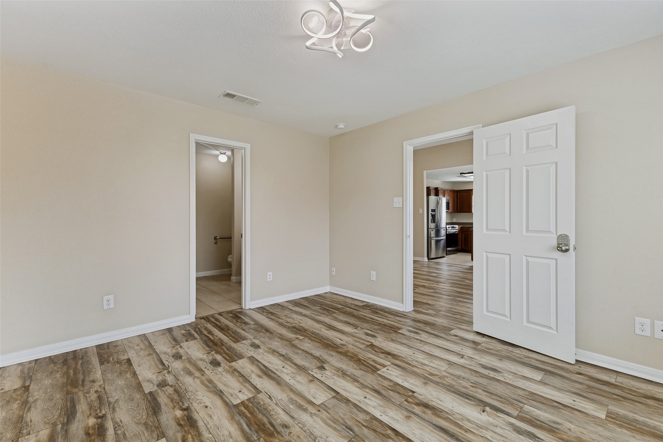 192 Buffalo Ridge Drive Newark TX 76071