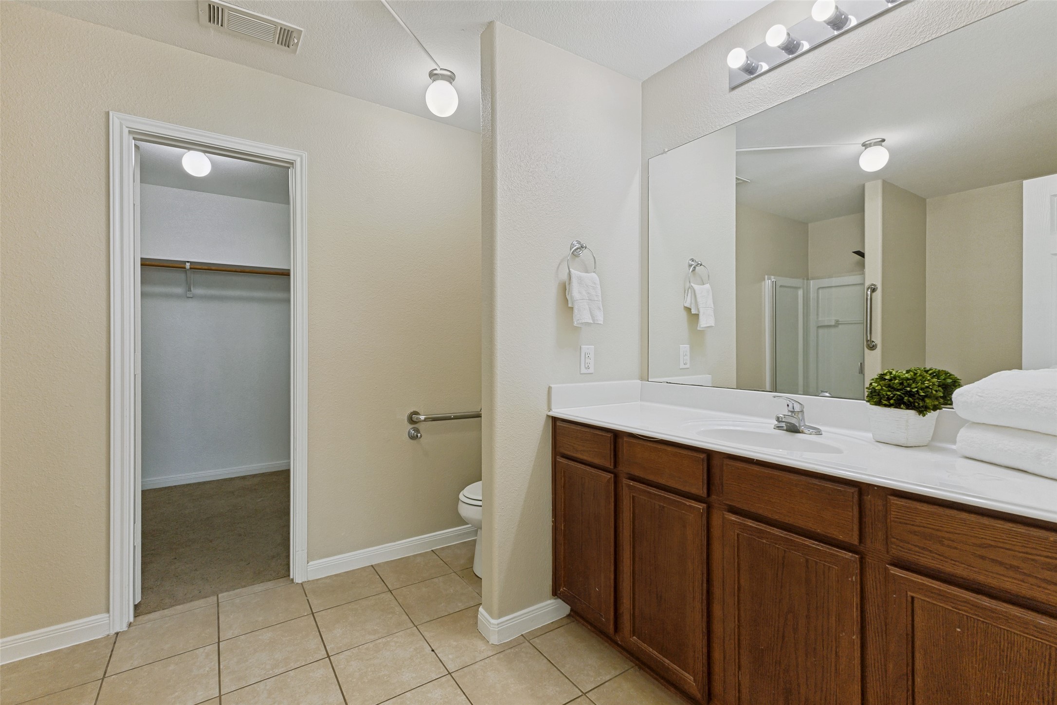 192 Buffalo Ridge Drive Newark TX 76071