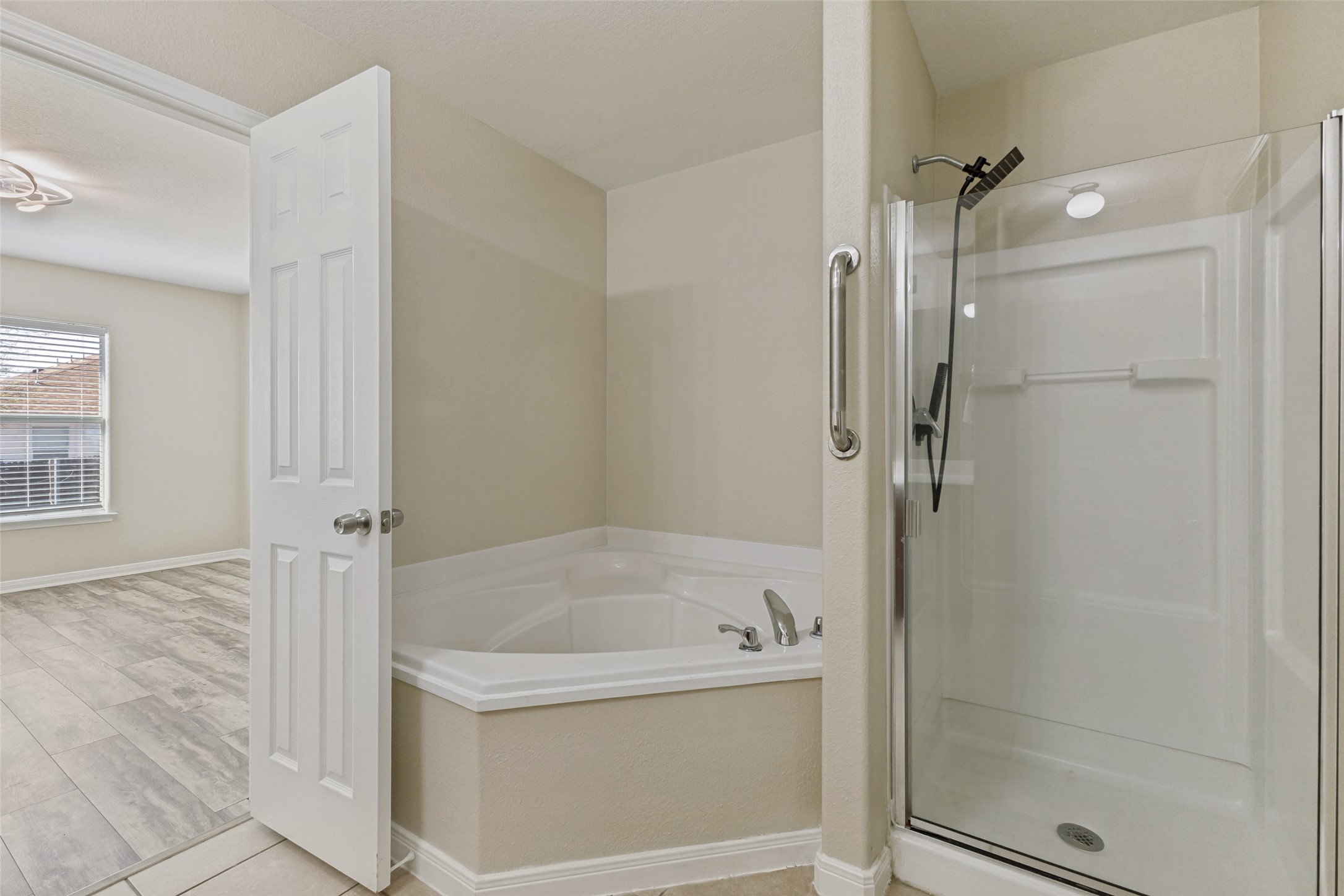 192 Buffalo Ridge Drive Newark TX 76071
