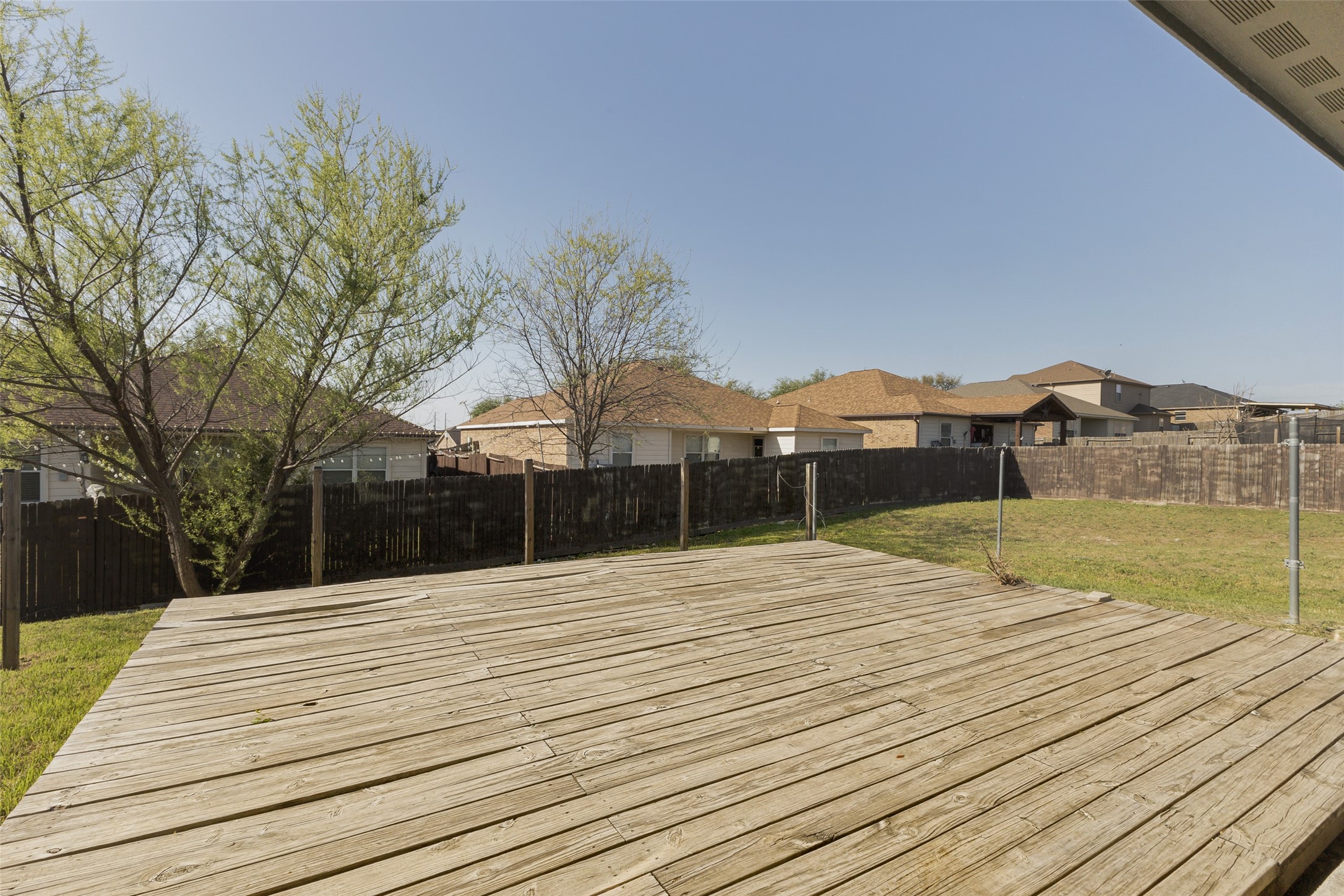 192 Buffalo Ridge Drive Newark TX 76071