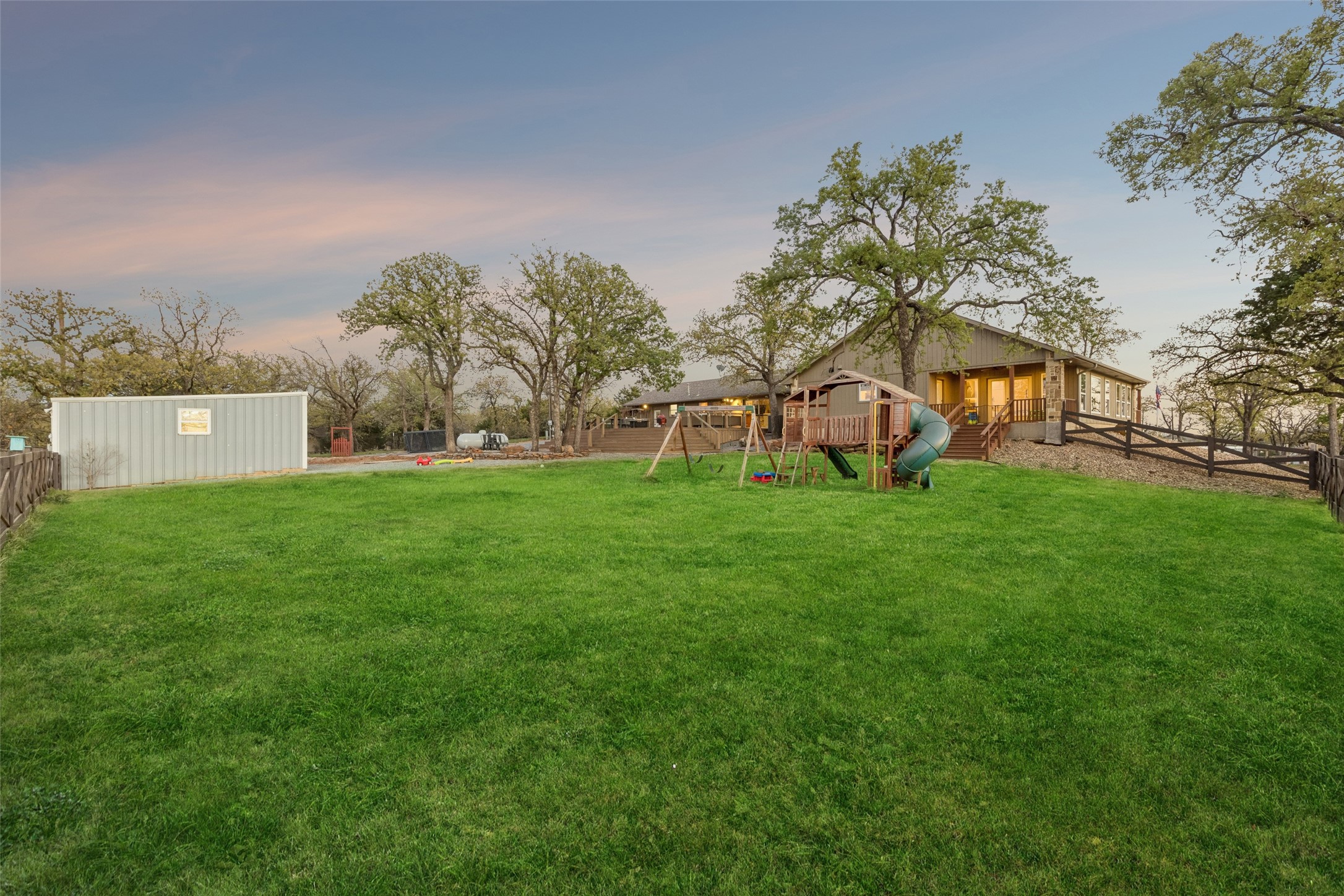 100 Swisher Road Shady Shores TX 76208