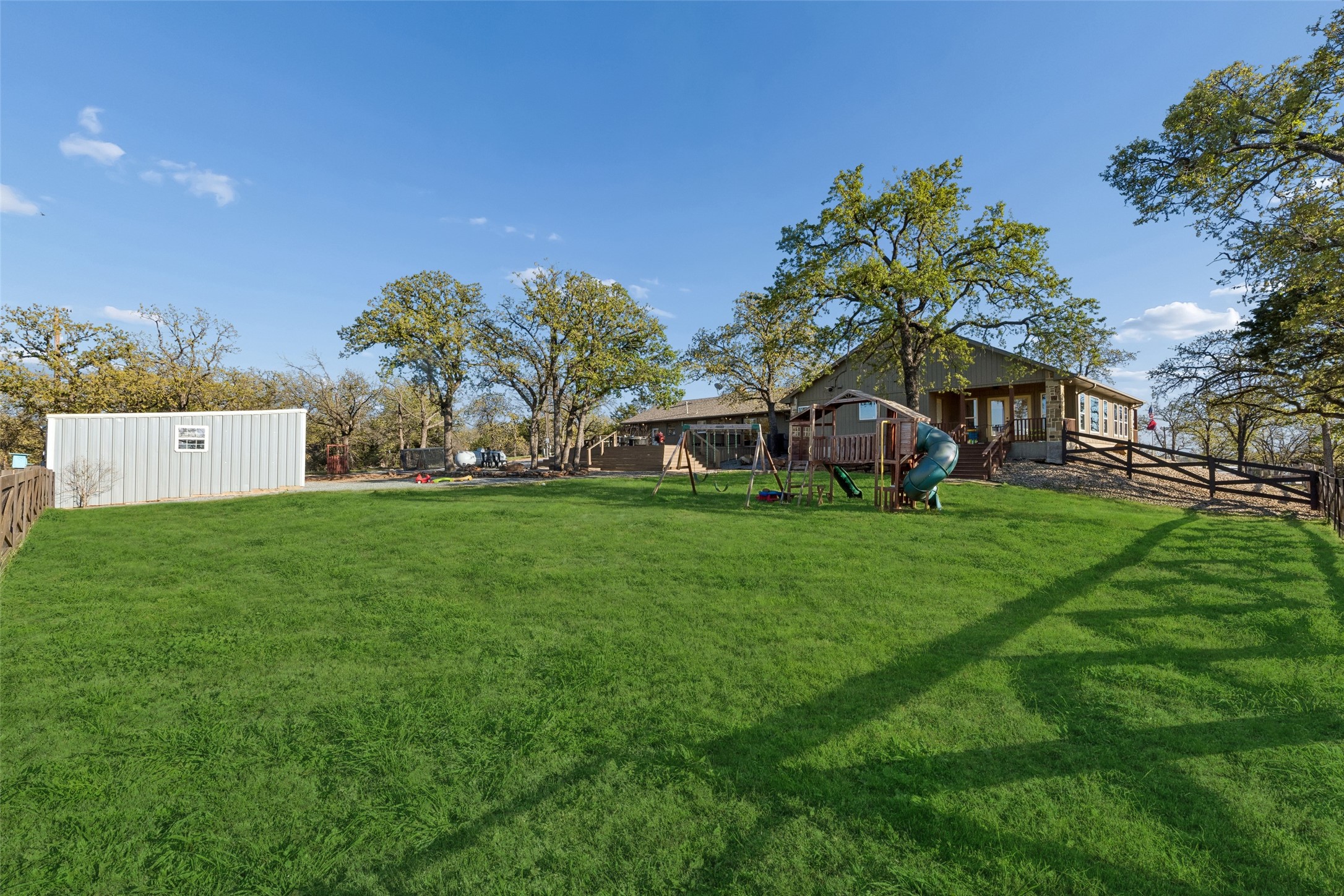 100 Swisher Road Shady Shores TX 76208