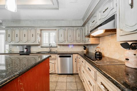 9511 Fallbrook Drive Dallas TX 75243