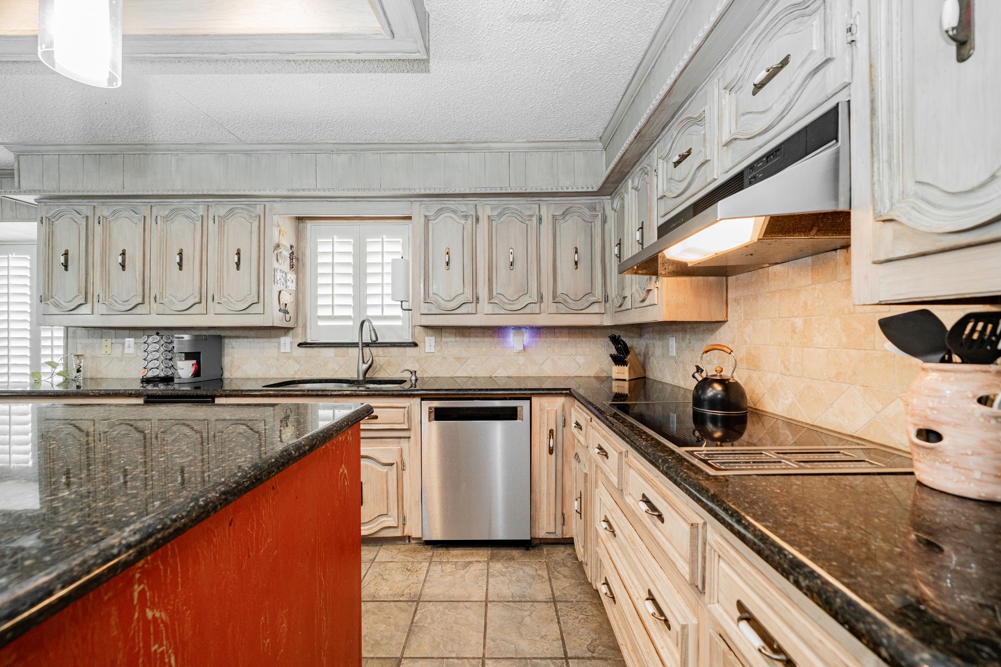 9511 Fallbrook Drive Dallas TX 75243