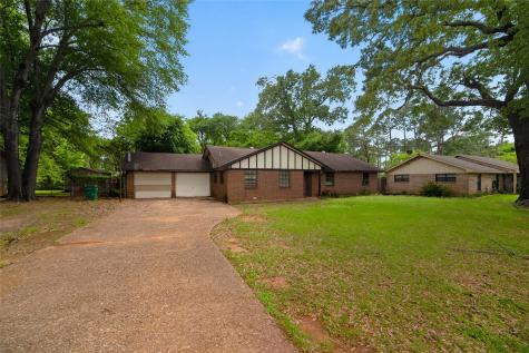 206 Clover Lane Palestine TX 75803