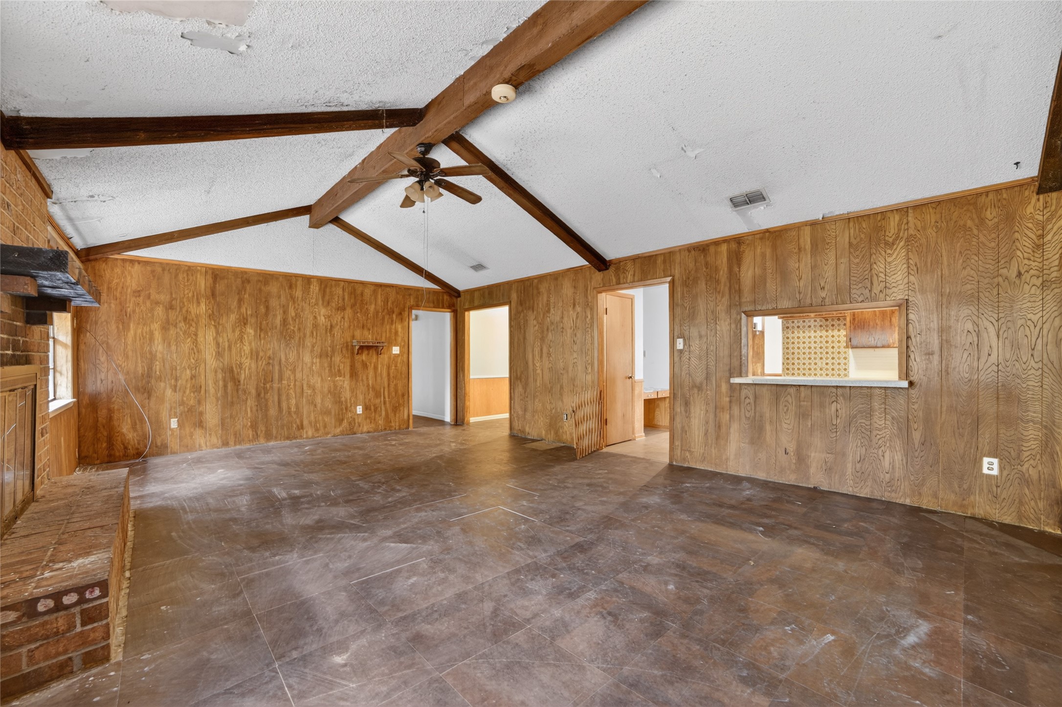 206 Clover Lane Palestine TX 75803